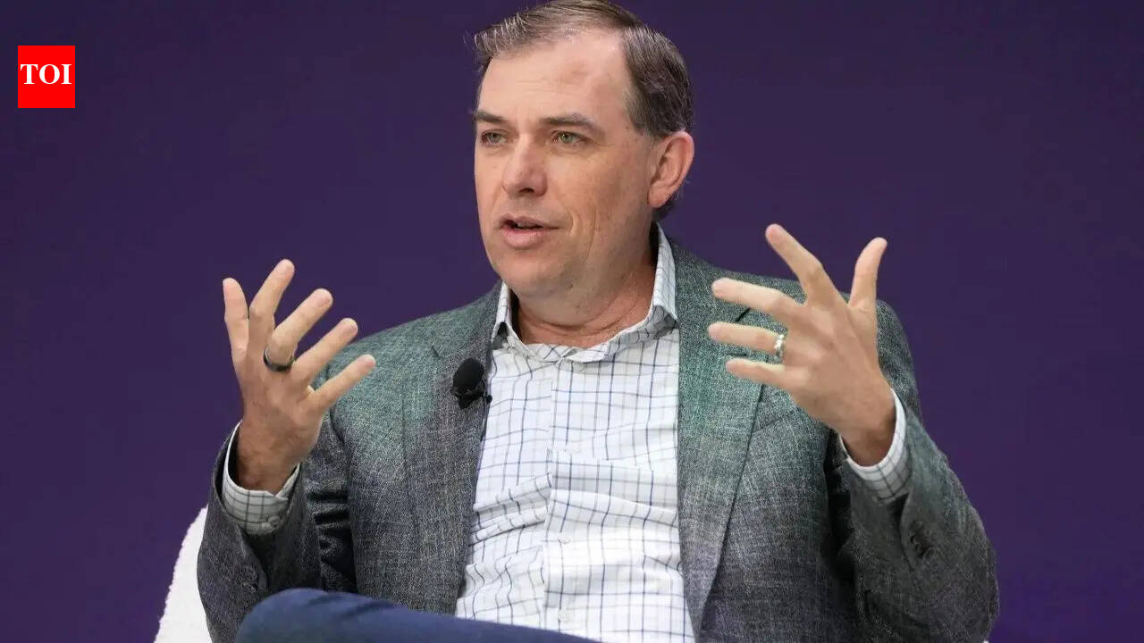 cloud computing - AWS CEO Matt Garman Refutes Claims That Software Is Dying