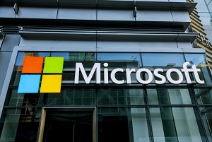 azure cloud - Microsoft’s Evolution: Azure, Copilot AI, and Market Impact